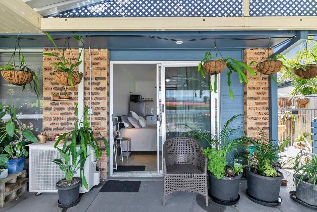 The Brick Batch - Holiday Unit! Bellara Exteriér fotografie